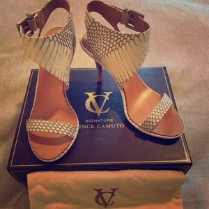 Vince camuto signature sea snake